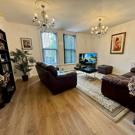Lovely 2 Bed Apartment, Arnold Town Centre. Nottingham Exteriör bild