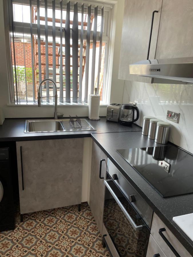 Lovely 2 Bed Apartment, Arnold Town Centre. Nottingham Exteriör bild