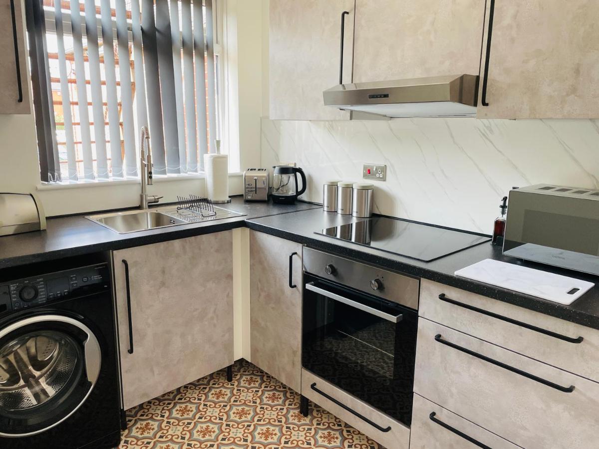 Lovely 2 Bed Apartment, Arnold Town Centre. Nottingham Exteriör bild